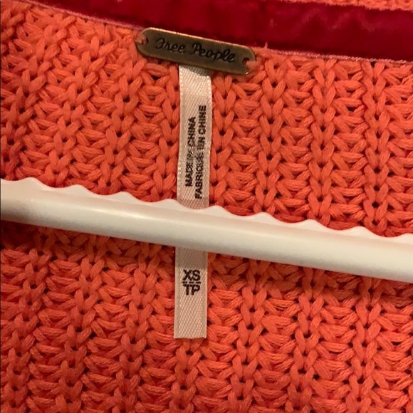Free People “Damsel” Coral Sweater - Women’s Size XS - Picture 5 of 5